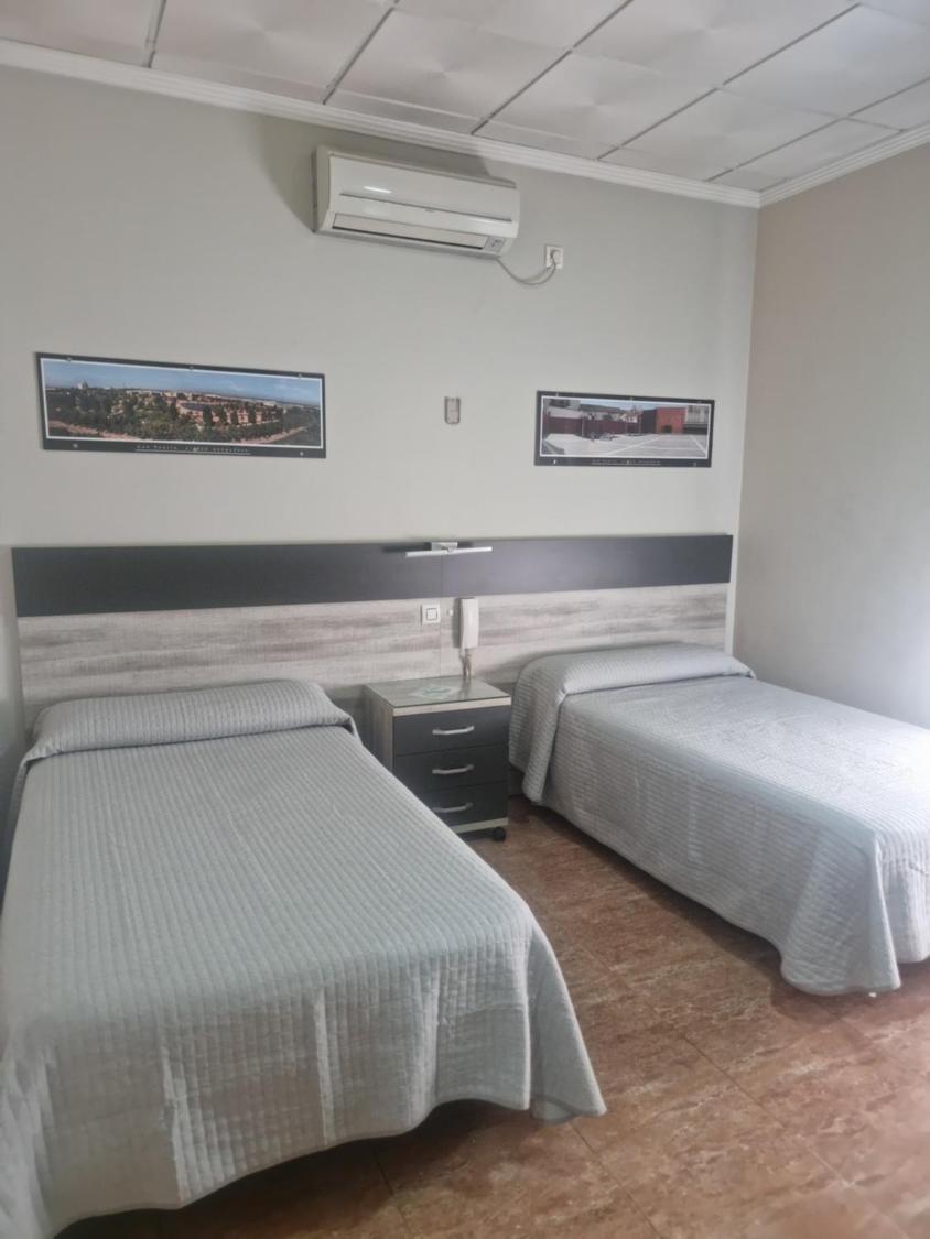 Hostal Restaurante El Paraiso Дон-Беніто Екстер'єр фото
