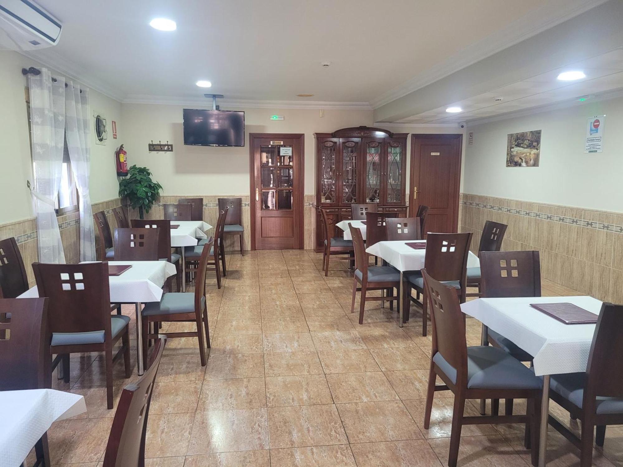 Hostal Restaurante El Paraiso Дон-Беніто Екстер'єр фото