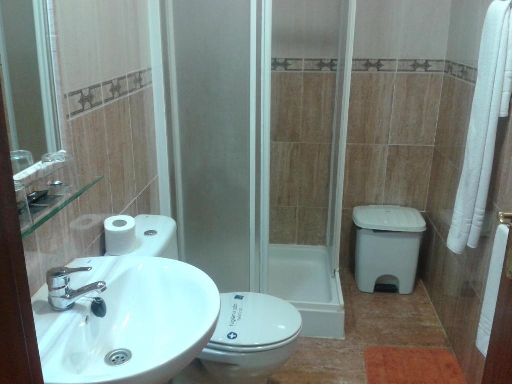 Hostal Restaurante El Paraiso Дон-Беніто Номер фото