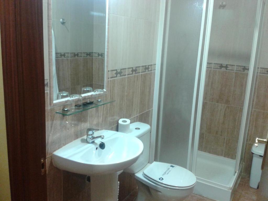 Hostal Restaurante El Paraiso Дон-Беніто Номер фото